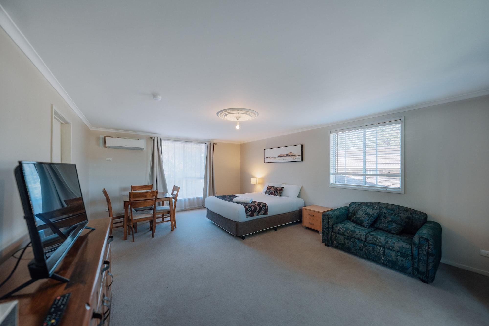 Gosford Palms Motor Inn Bagian luar foto
